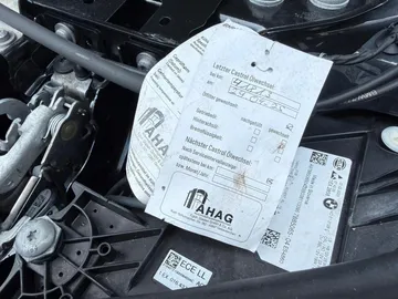 Car image 28