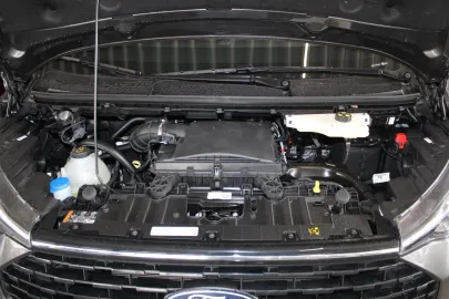 Car image 25