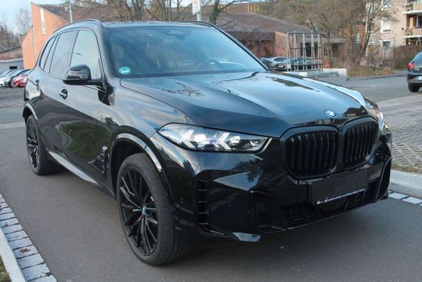 BMW X5 50e xDrive 360 kW image number 2