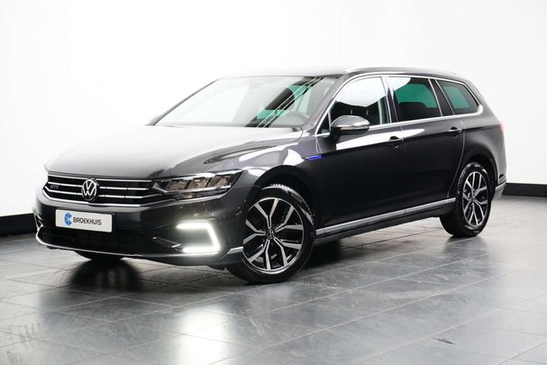 Volkswagen Passat GTE 1.4 TSI PHEV DSG 160 kW image number 1