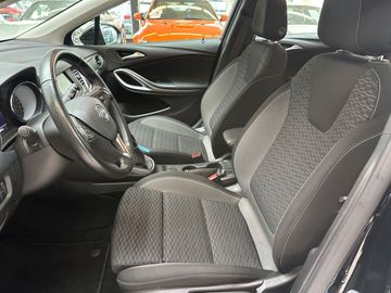 Car image 13