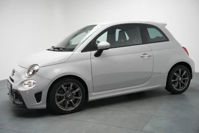 Car image 2
