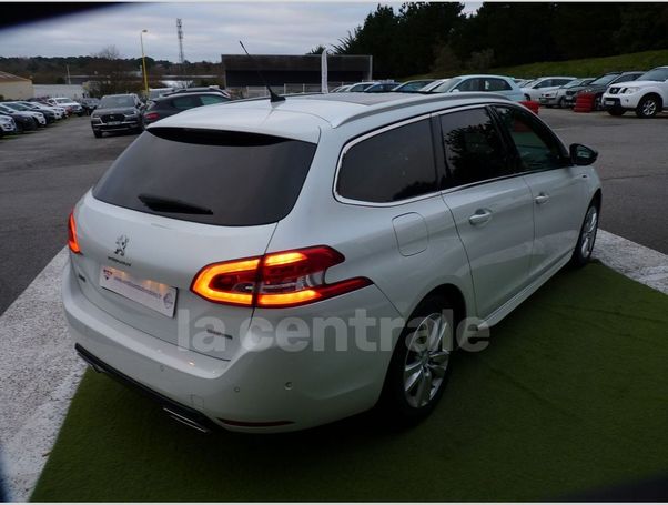 Peugeot 308 SW 1.5 BlueHDi 130 96 kW image number 12