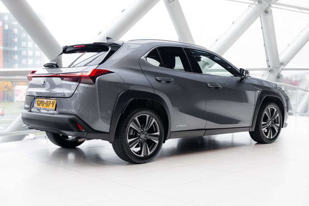 Lexus UX 250h 135 kW image number 2