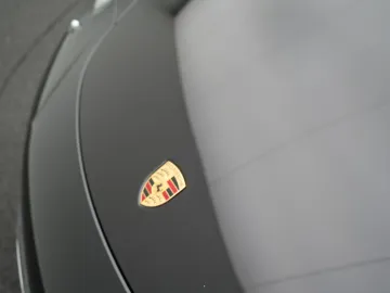 Car image 38