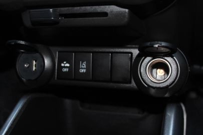 Car image 40