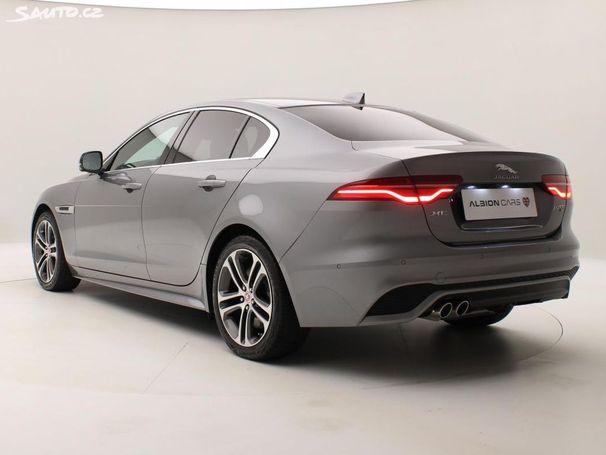 Jaguar XE D200 S AWD 150 kW image number 4