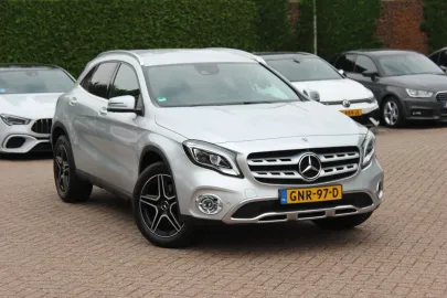 Car image 36