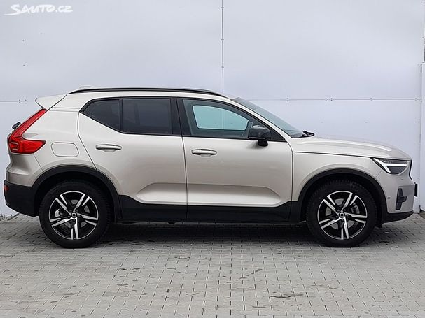 Volvo XC40 B3 Plus 120 kW image number 9