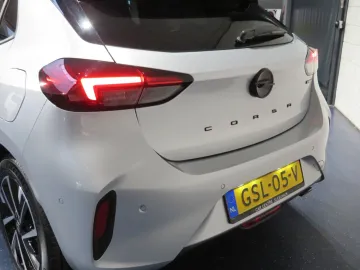 Car image 27