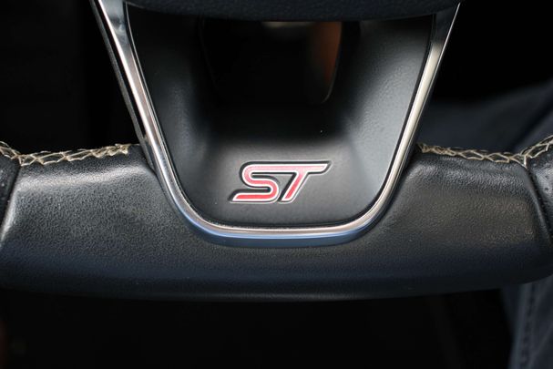 Ford Focus ST 2.3 EcoBoost 207 kW image number 8