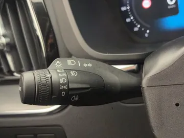 Car image 38