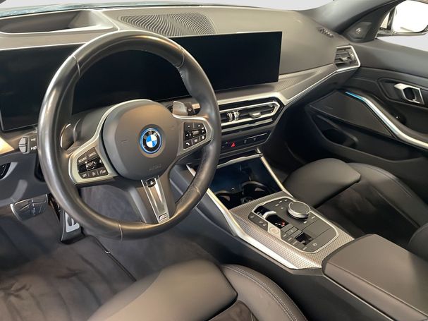 BMW 330 e Touring 215 kW image number 7