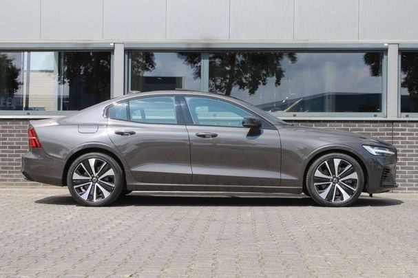 Volvo S60 T8 Plus Dark AWD 335 kW image number 15