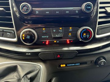 Car image 31