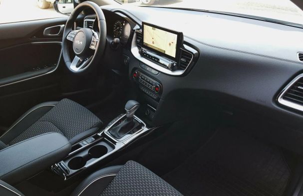 Kia XCeed 1.5 T-GDI 103 kW image number 31