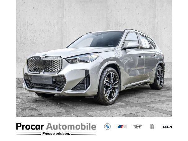 BMW iX1 xDrive30 M Sport 230 kW image number 1