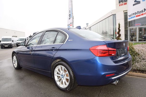 BMW 330 e iPerformance M 185 kW image number 3