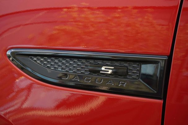 Jaguar E-Pace P200 AWD 147 kW image number 31