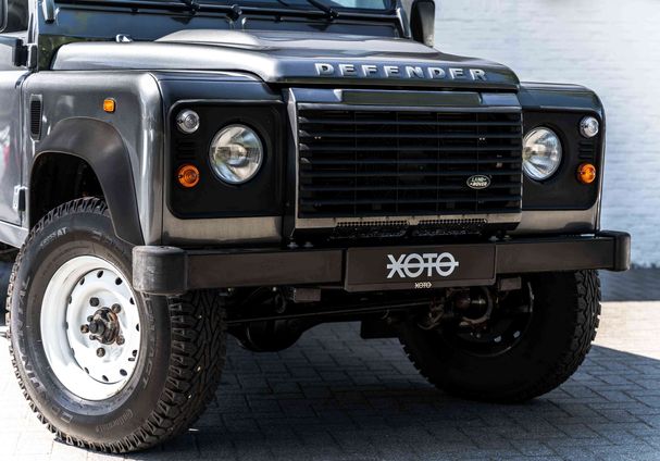 Land Rover Defender TD 90 kW image number 10