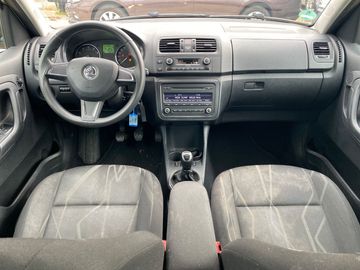 Car image 13