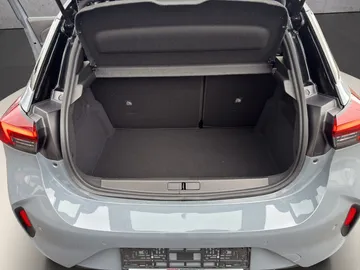 Car image 31