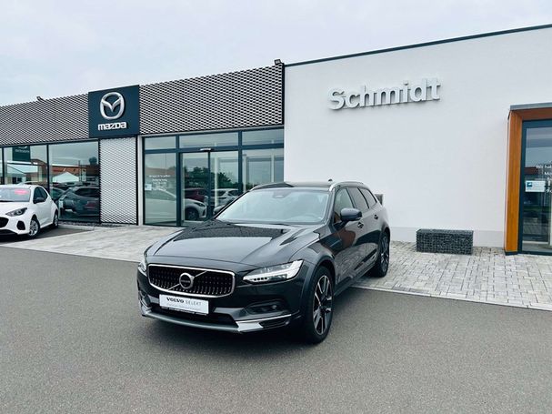 Volvo V90 Cross Country AWD Pro 173 kW image number 1