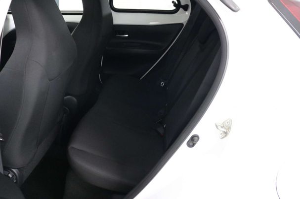 Toyota Aygo X 1.0 VVT-i 53 kW image number 10