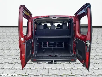 Car image 38