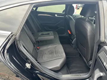 Car image 39