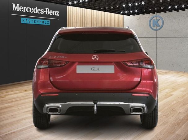 Mercedes-Benz GLA 250 e 160 kW image number 5