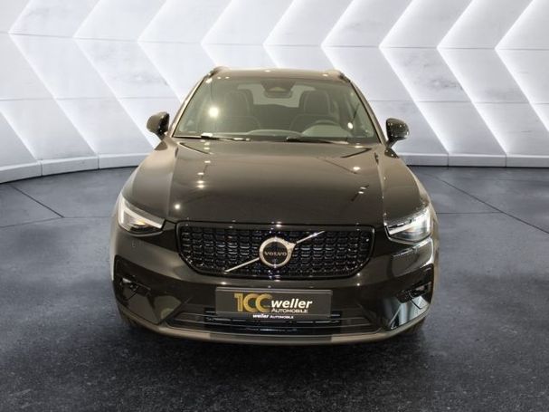 Volvo XC40 B4 Ultra Dark 145 kW image number 2