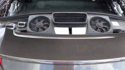 Car image 30