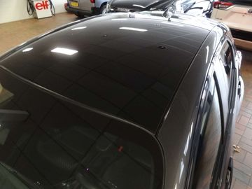 Car image 37