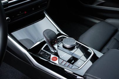 Car image 33