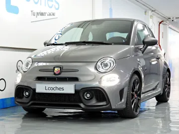 Car image 3