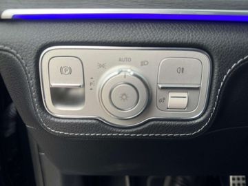 Car image 37