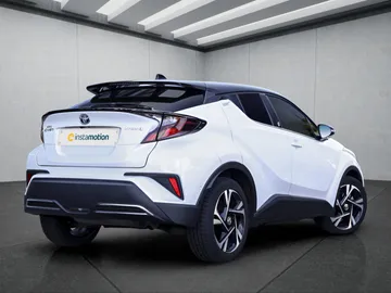 Car image 2