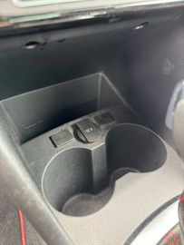 Car image 33