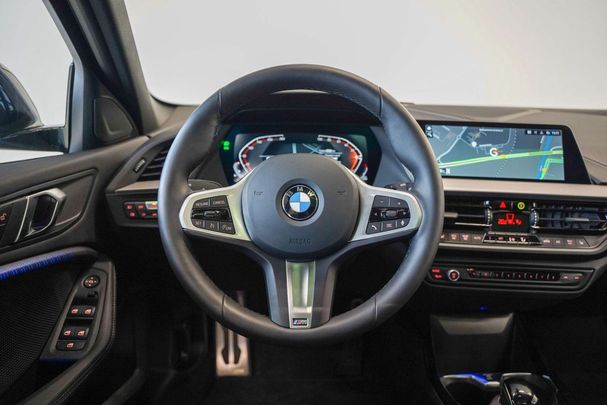 BMW 118i 100 kW image number 10