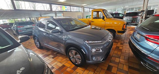 Hyundai Kona 100 kW image number 3