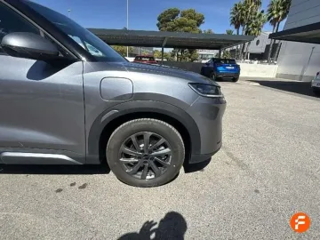 Car image 31