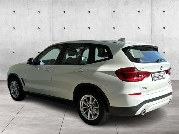 BMW X3 xDrive20i Advantage 135 kW image number 4