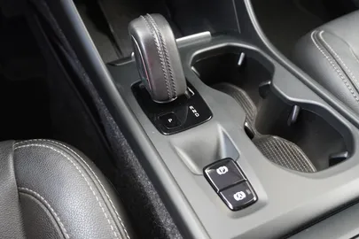 Car image 35