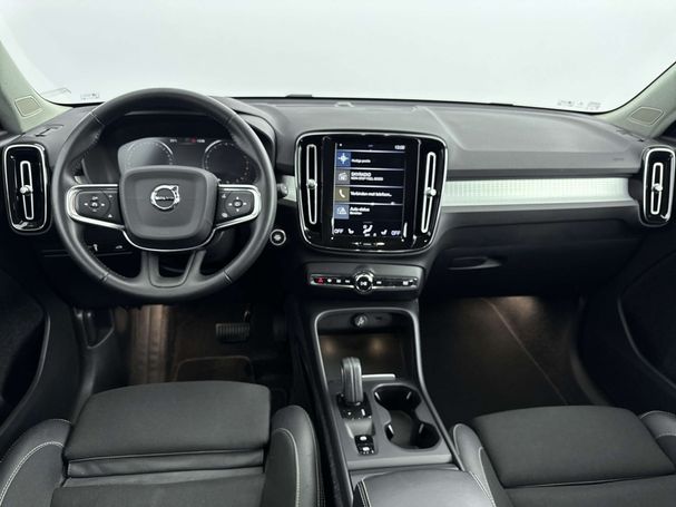 Volvo XC40 T4 Momentum 140 kW image number 11