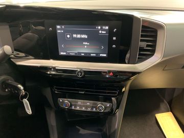 Car image 12