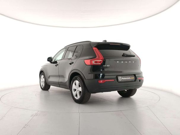 Volvo XC40 T2 Core Geartronic Momentum 95 kW image number 5