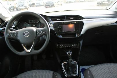 Car image 15