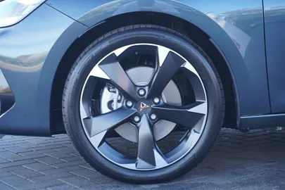 Car image 31