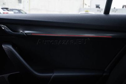 Car image 37